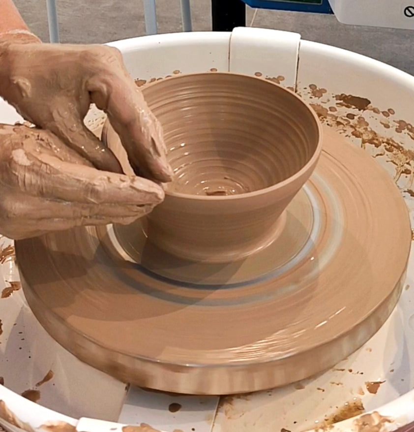 Clases de Torno -  jueves, horario de mañana 11:30h  a 13:30h. (Un mes: cuatro clases)